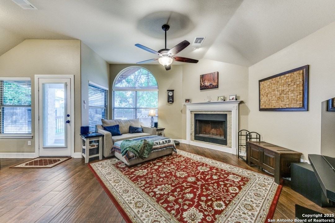1130 Bluff Frst - Photo 3 of 25