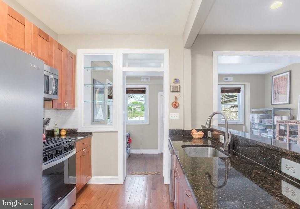 116 V St Ne - Photo 6 of 26