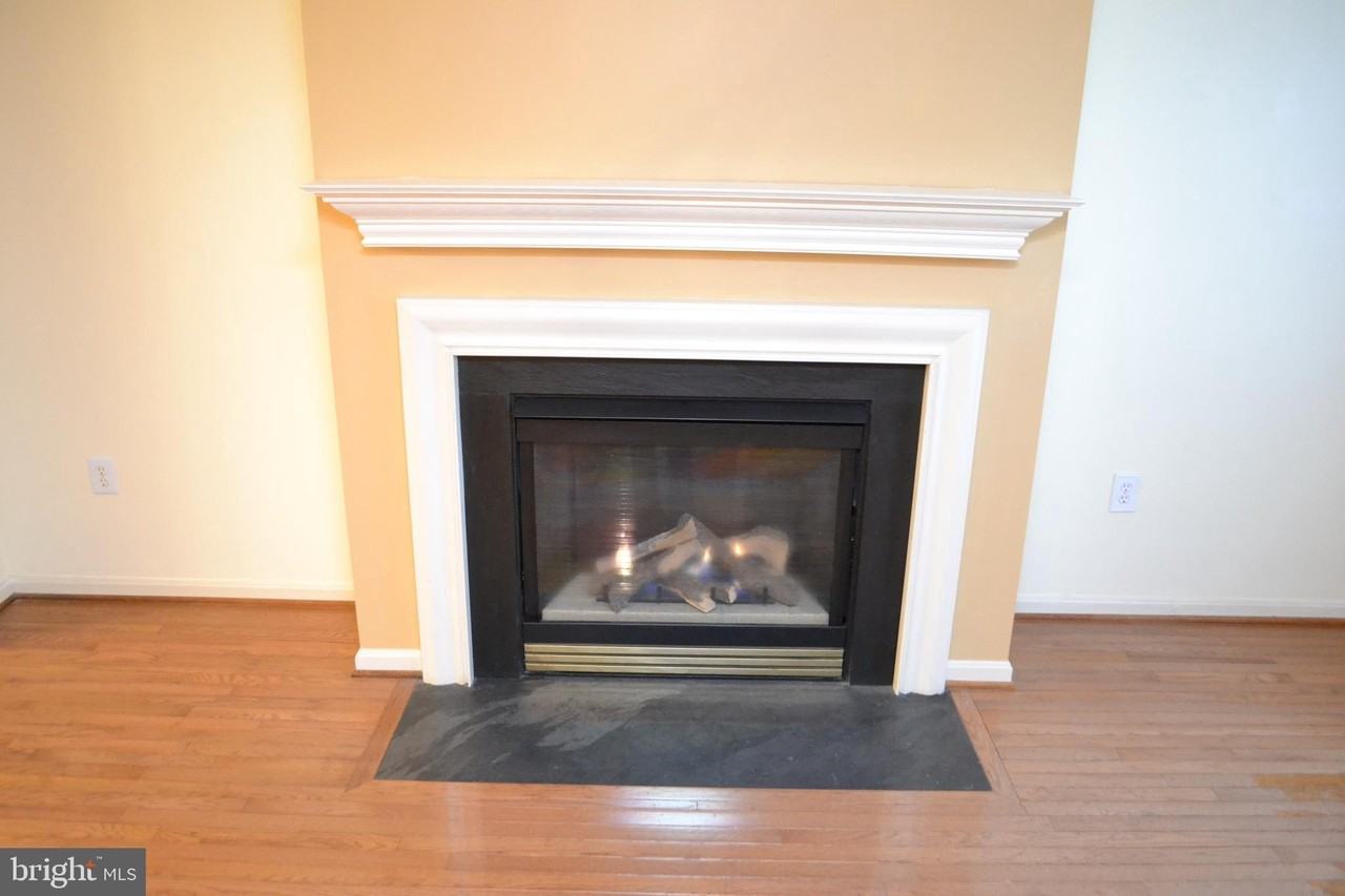 2202 Garden Ln - Photo 6 of 41