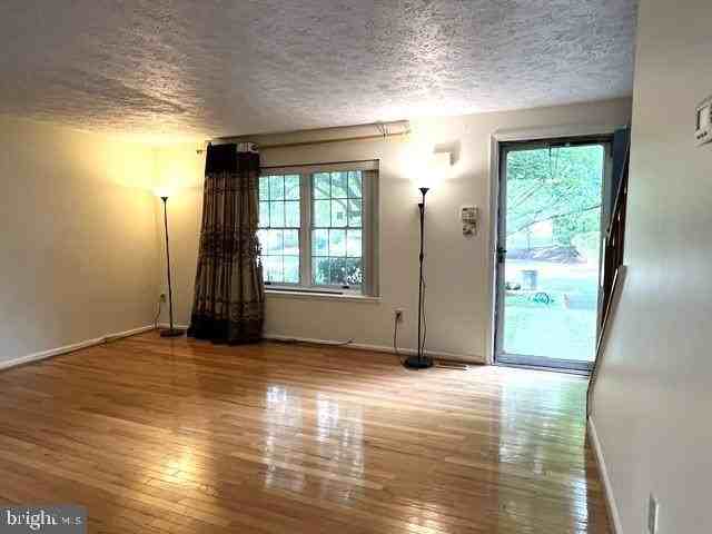11022 Outpost Dr - Photo 3 of 16