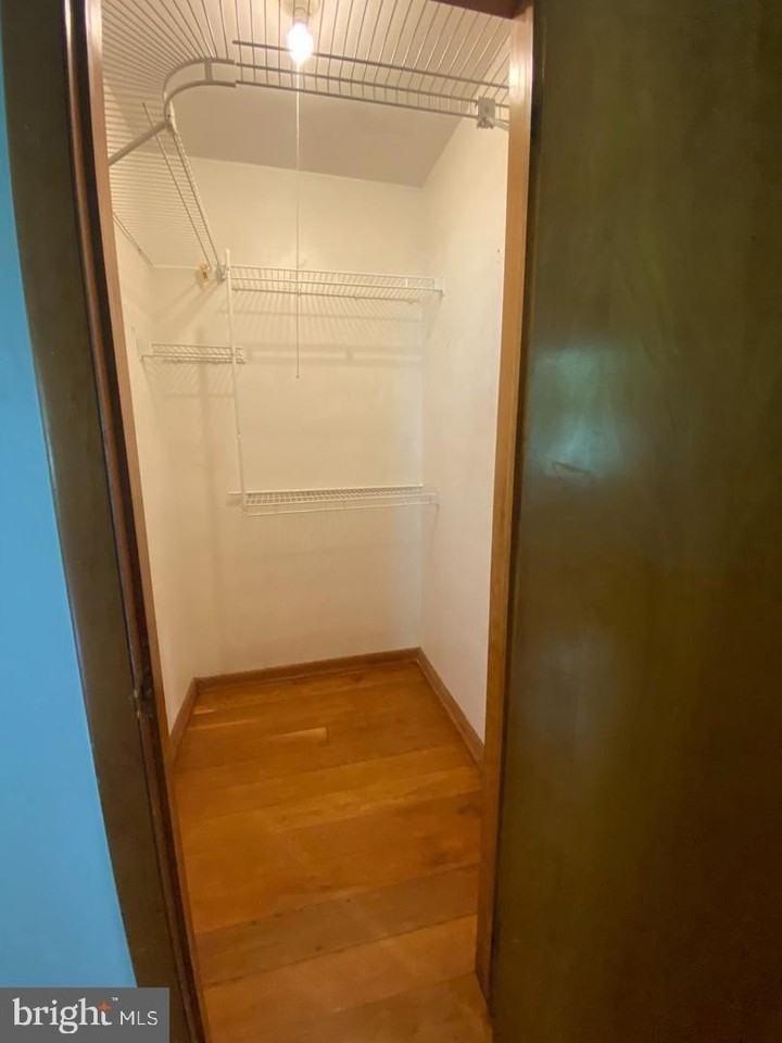 1002 Windsor Ave - Photo 6 of 18