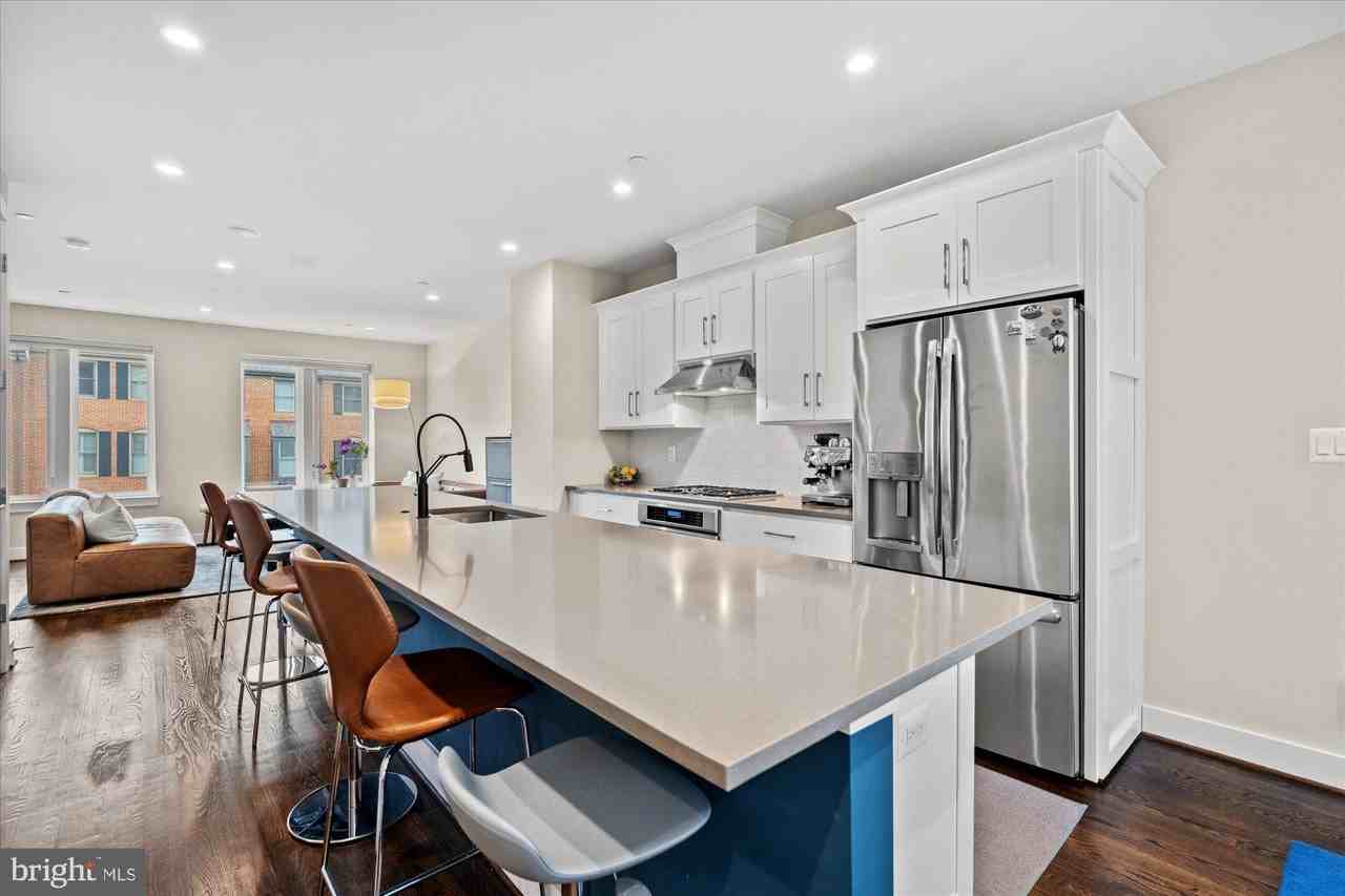 607 Slade Ct - Photo 7 of 26