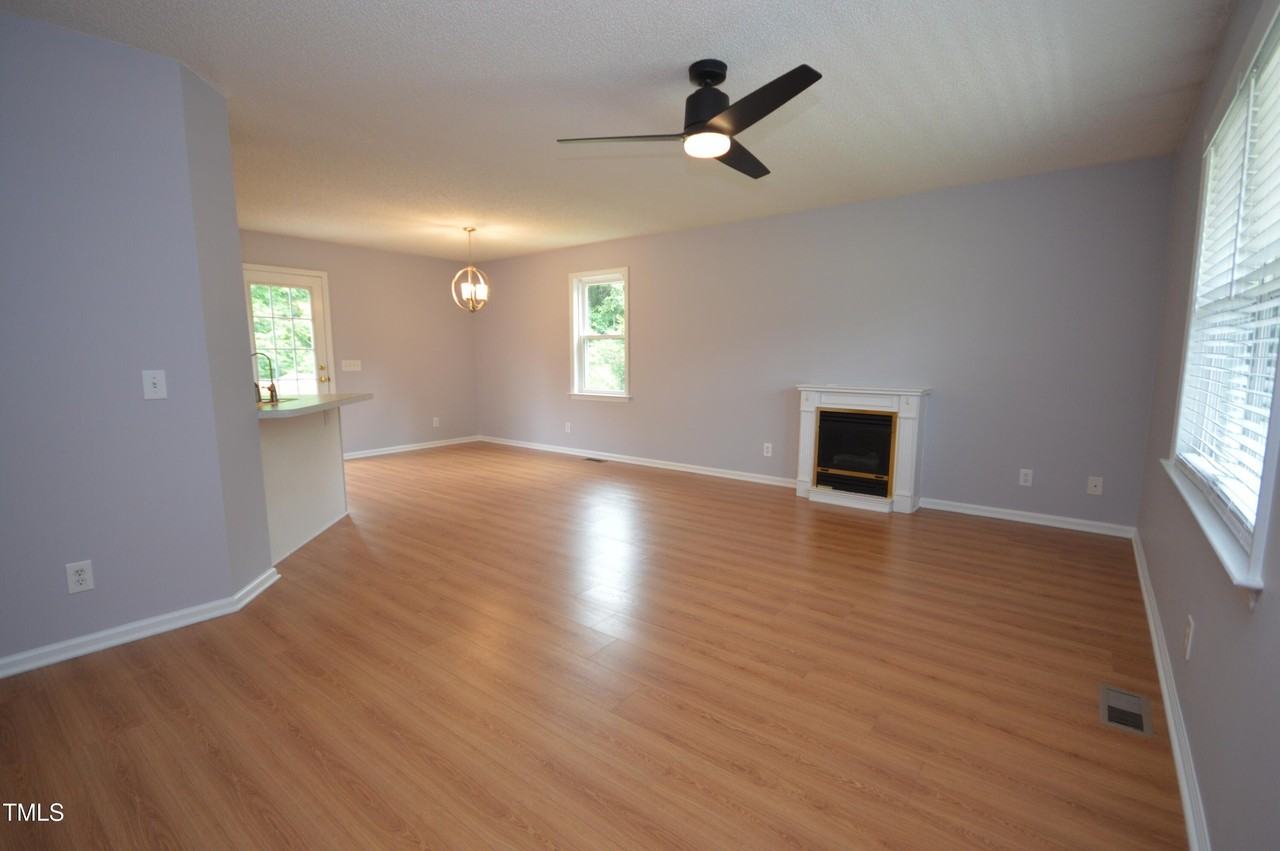 5725 Stone Crystal Dr - Photo 5 of 29