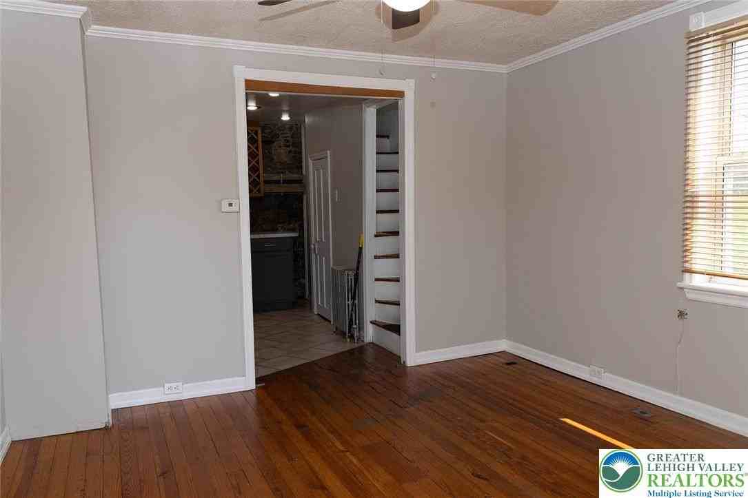 1619 Butler St - Photo 6 of 42