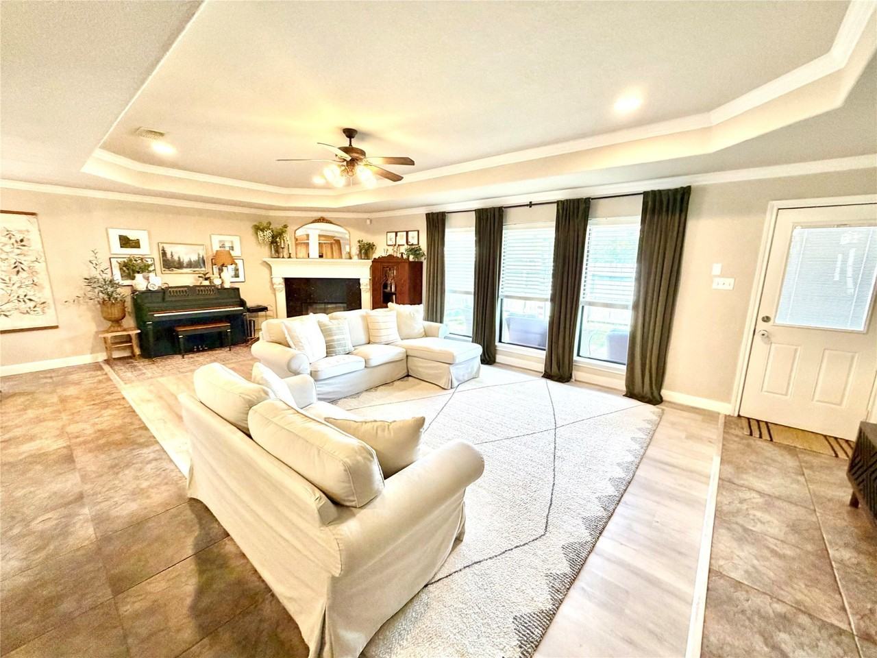 301 Friends Knoll Ln - Photo 3 of 19