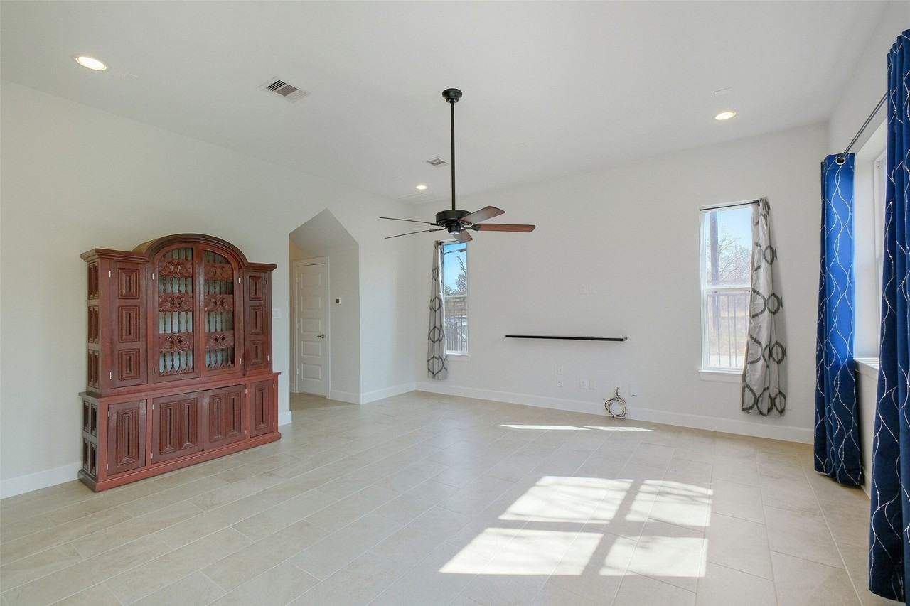 603 Press St - Photo 4 of 29