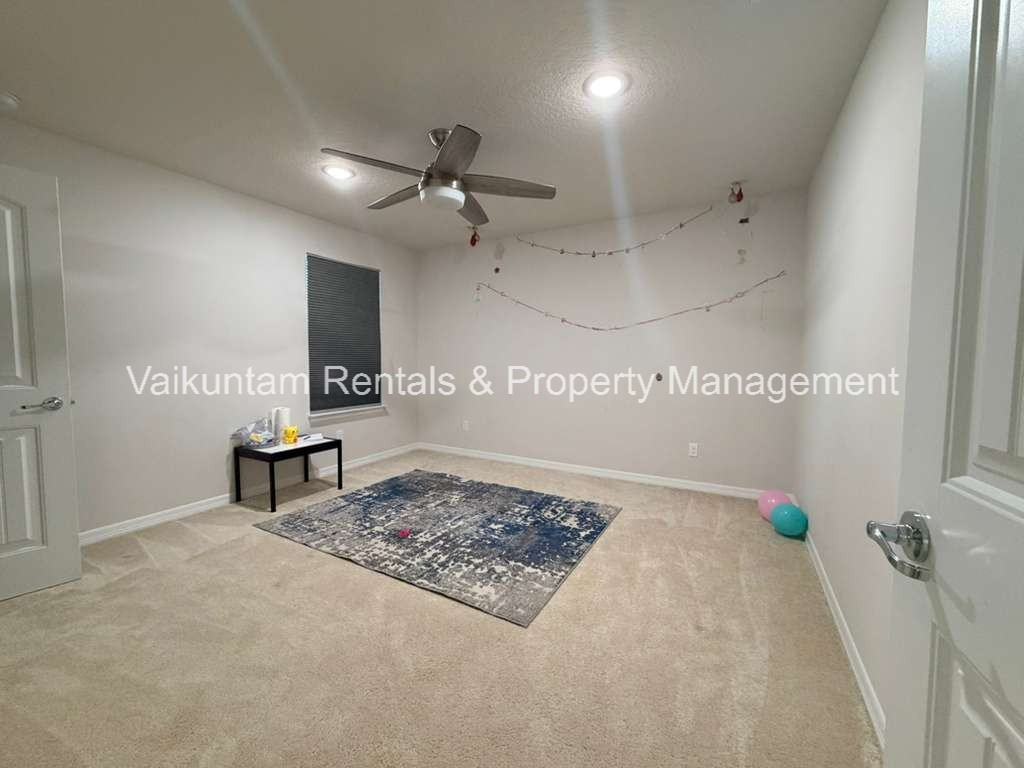4156 Rainfall Pl #1 - Photo 6 of 22