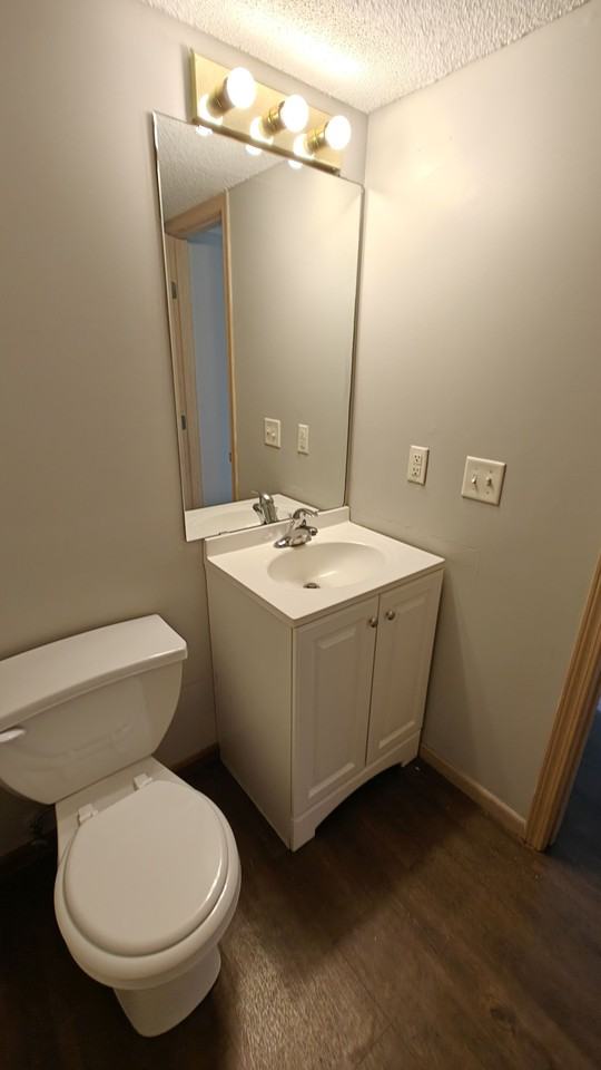 10630 N Locust Ct - Photo 7 of 16