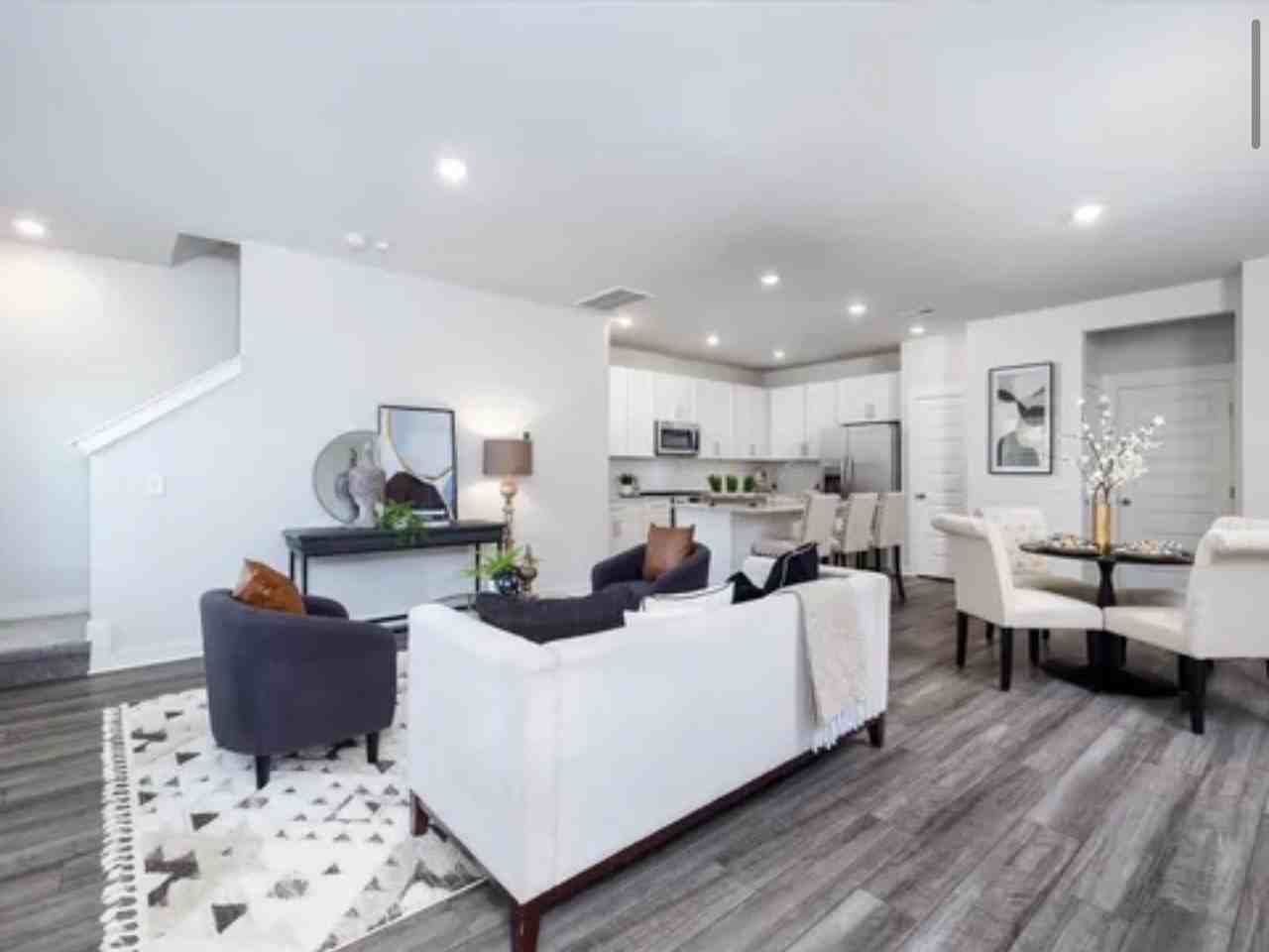 2712 Fordham St #1 - Photo 2 of 13