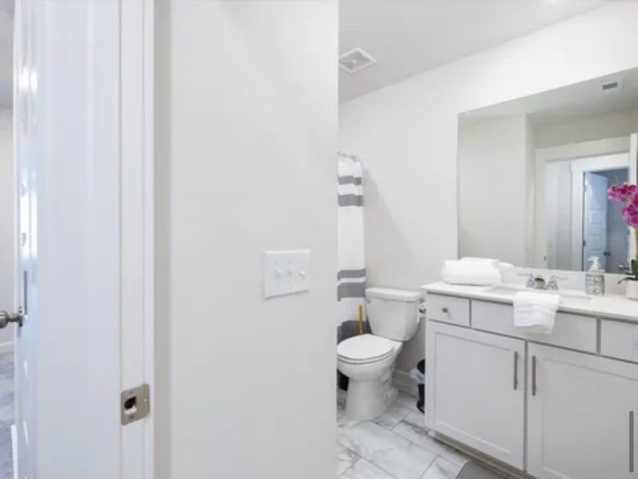 2712 Fordham St #1 - Photo 6 of 13