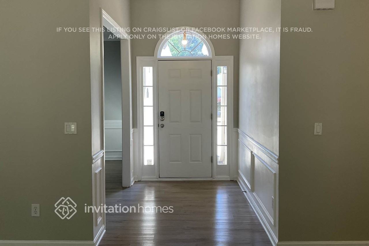 2790 Preston Ridge Ln - Photo 2 of 16