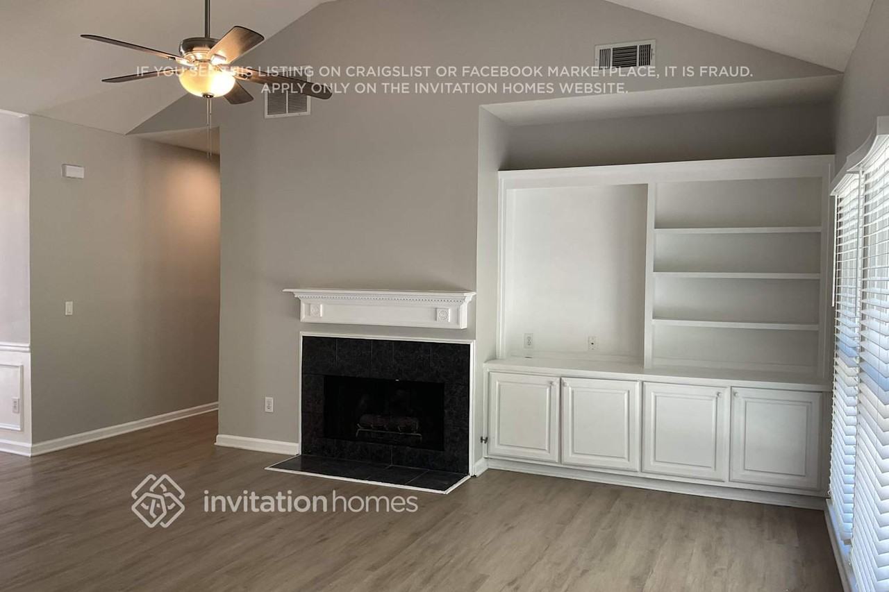 2790 Preston Ridge Ln - Photo 3 of 16