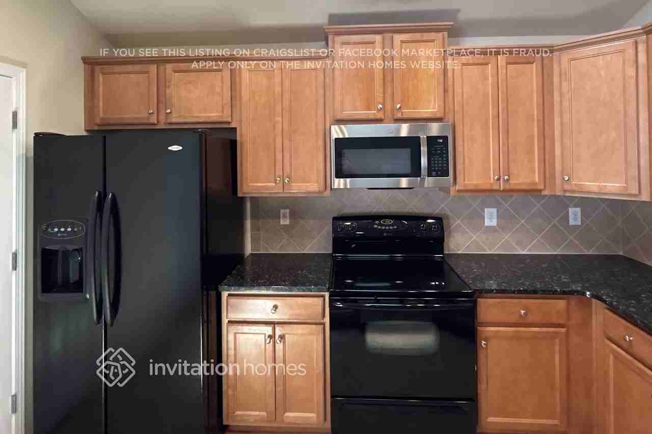 351 Highland Falls Dr - Photo 5 of 15