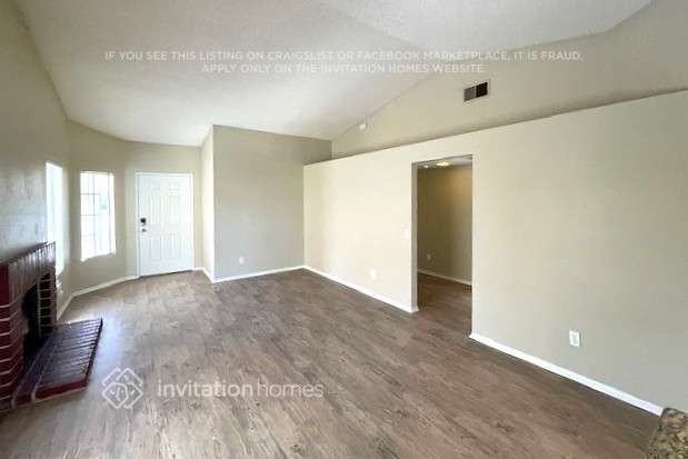 15778 Jalanie Ln - Photo 4 of 17