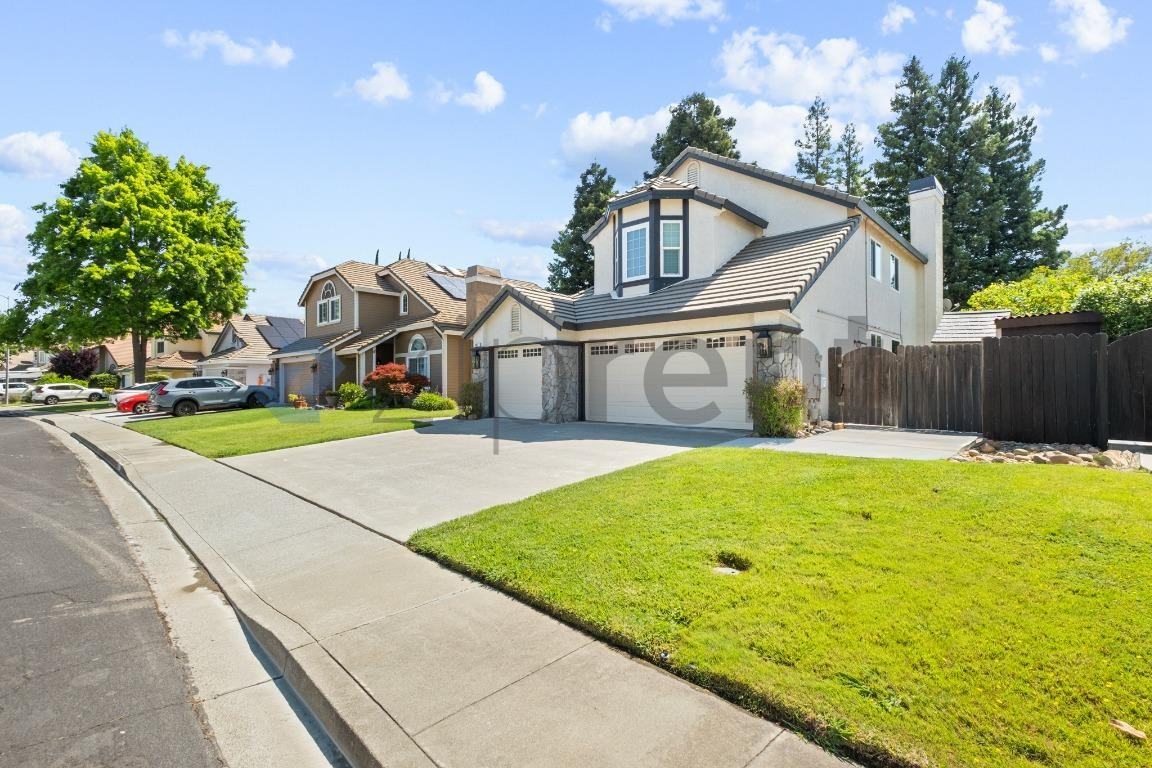 907 Cedar Brook Ln - Photo 4 of 41