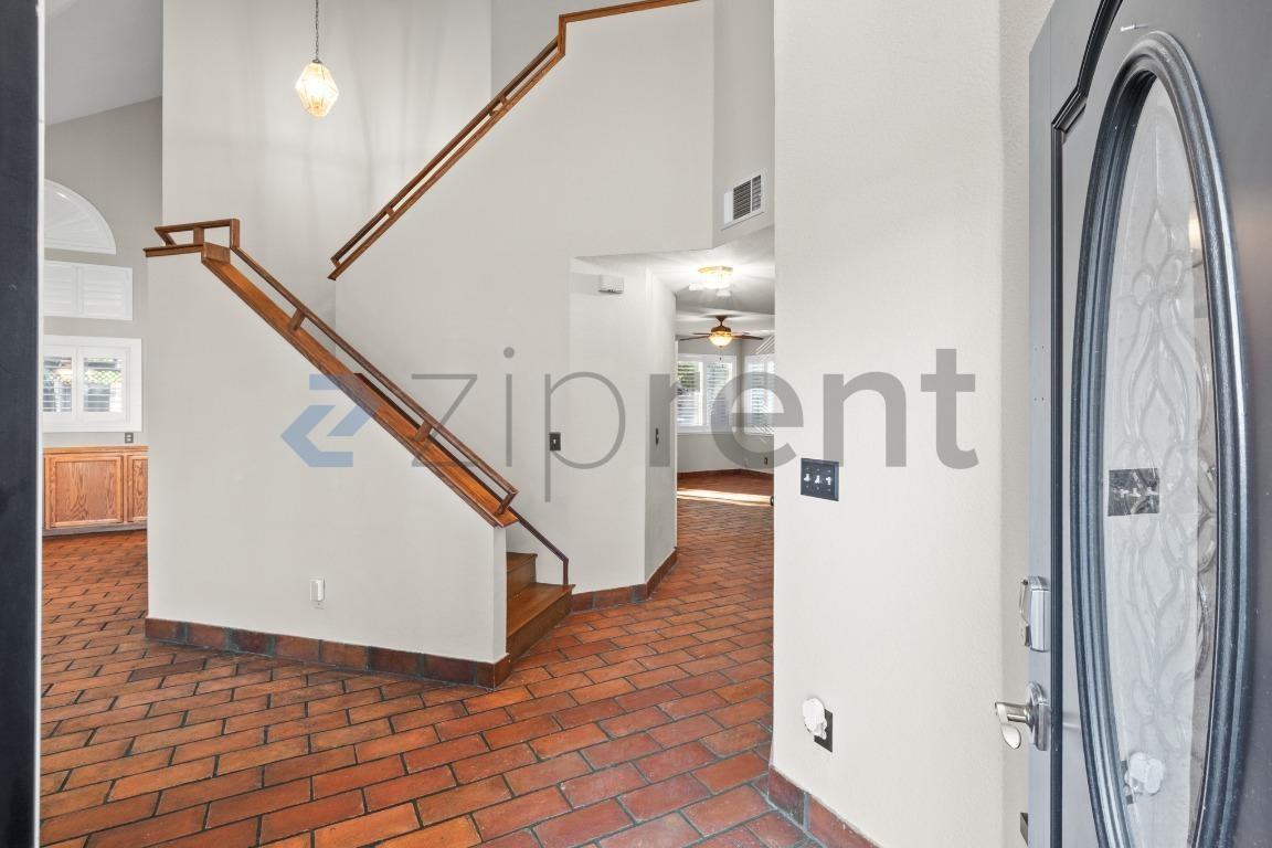 907 Cedar Brook Ln - Photo 6 of 41