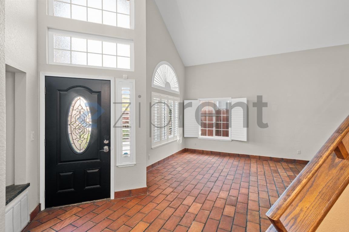 907 Cedar Brook Ln - Photo 7 of 41