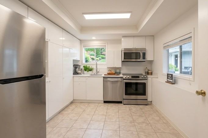 4675 West 37th Avenue - Photo 5 of 8