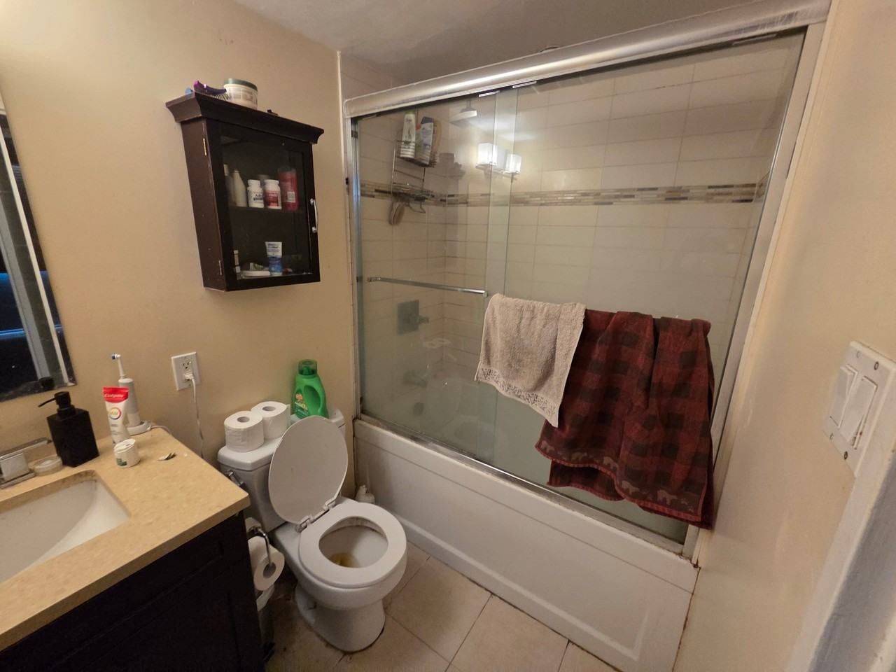 200 Bay Street - Photo 4 of 4