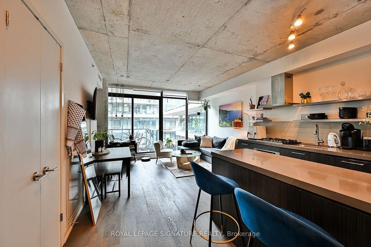 560 King Street West #601 - Photo 4 of 30