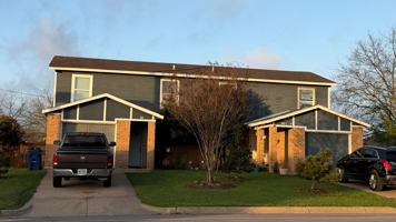 featured image of 1017 Nw Summercrest Blvd
