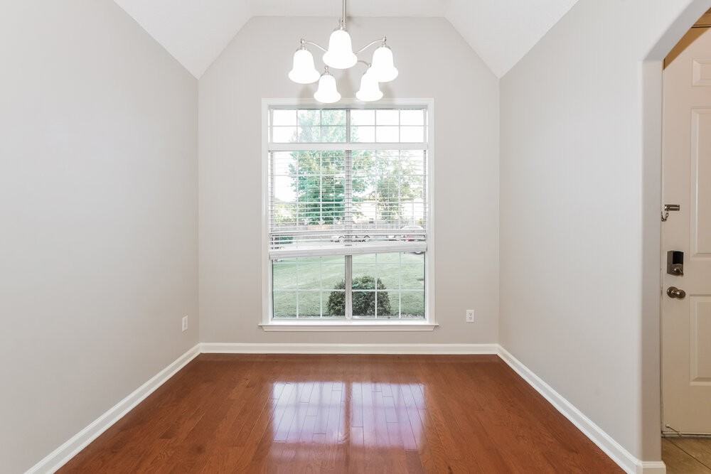 8662 Valmont Cir - Photo 5 of 16