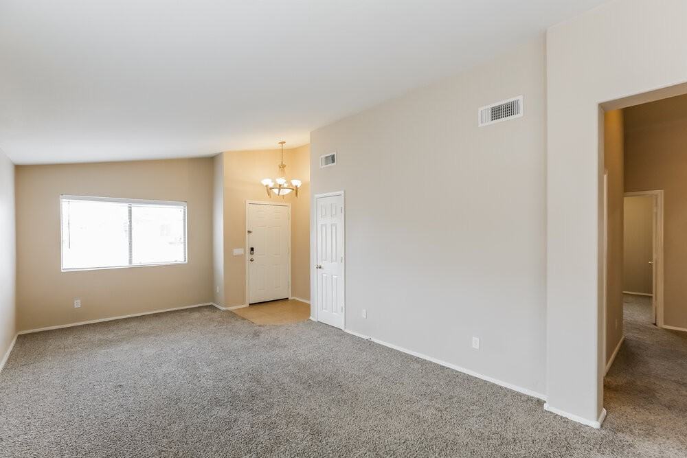 13833 W Bola Dr - Photo 5 of 16