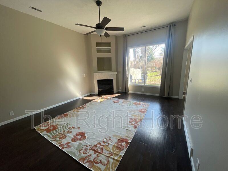 10927 Marcy Plz - Photo 7 of 34
