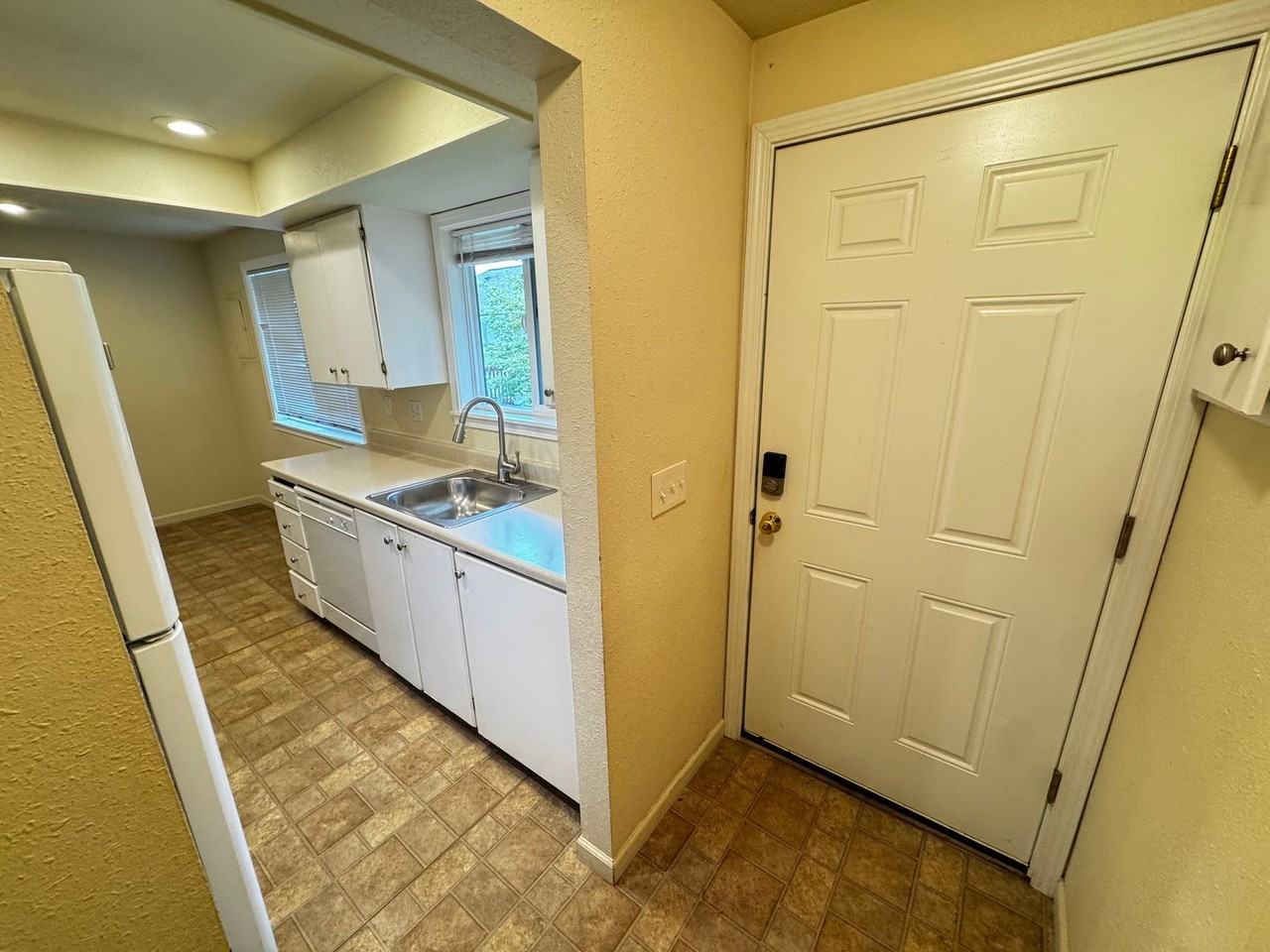 5024 212th St Sw - Photo 3 of 14