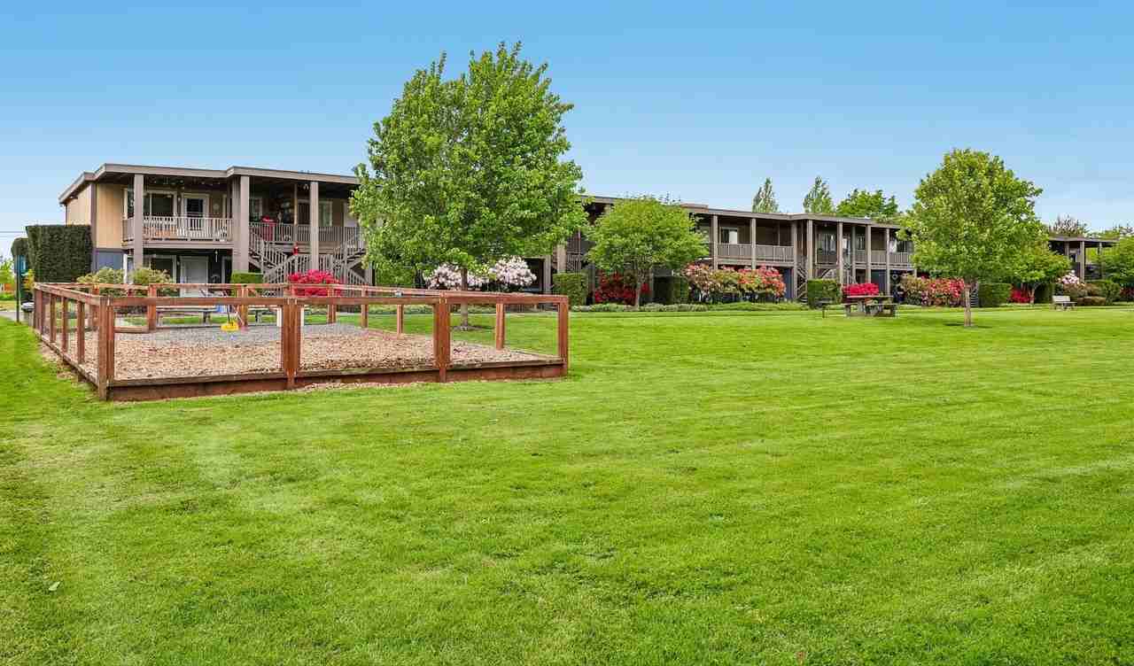 Verandas Apartments - Photo 3 of 26