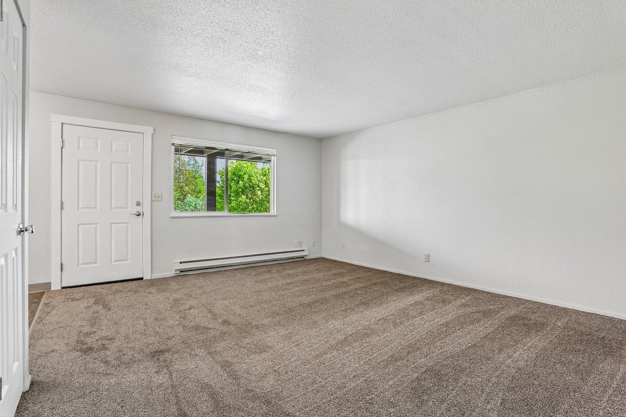 Verandas Apartments - Photo 4 of 26