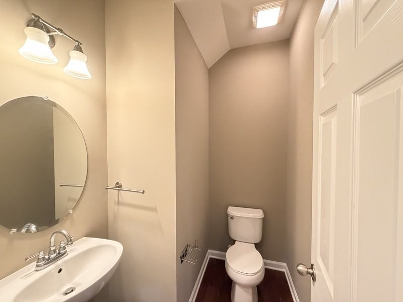 3329 Fernview Dr - Photo 3 of 17