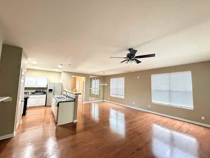 3329 Fernview Dr - Photo 6 of 17