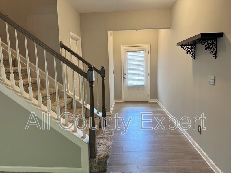 1472 Brookmere Way - Photo 3 of 28