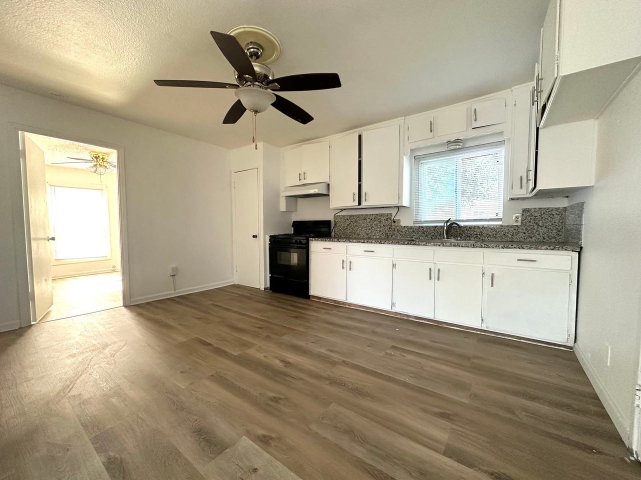 731 Vermont Ave - Photo 5 of 20
