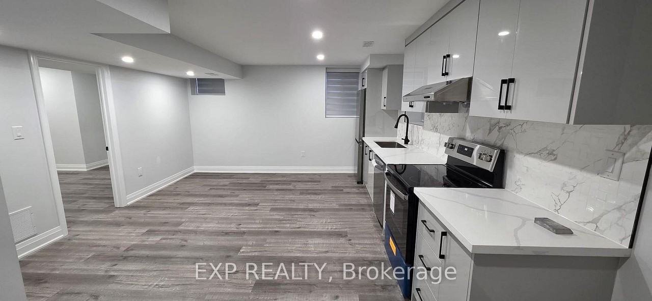 5 Broden Crescent - Photo 3 of 11