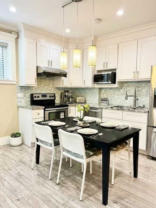 5080 Dunbar Street - Photo 7 of 11