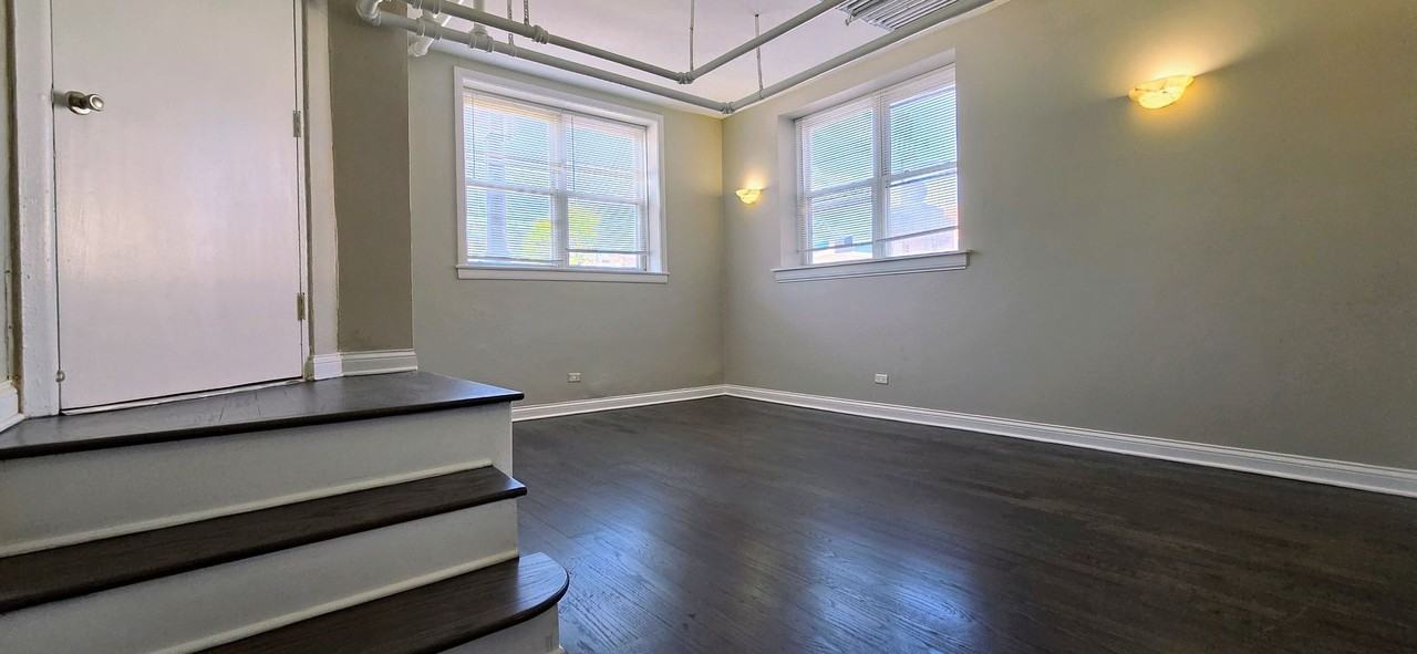 4764 N Virginia Ave #F - Photo 3 of 16