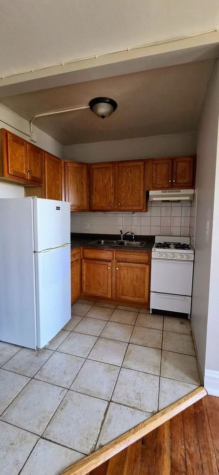 4764 N Virginia Ave #307 - Photo 2 of 4