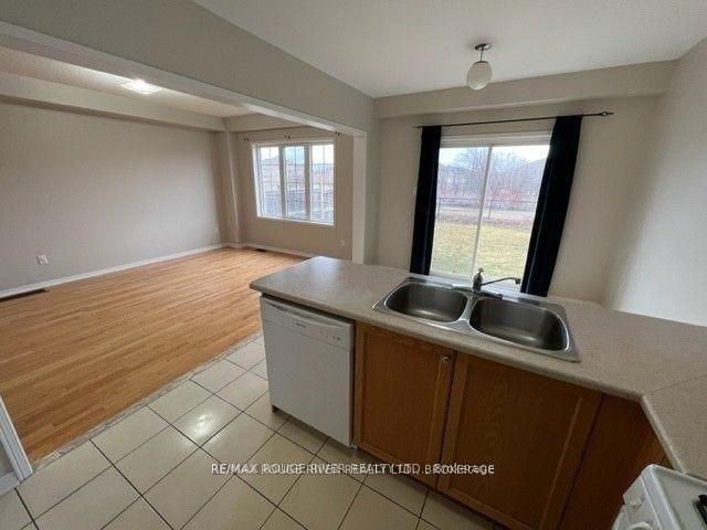 32 Puttingedge Drive - Photo 3 of 11