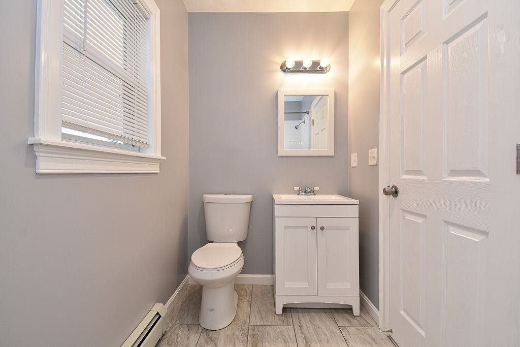 39 Benefit Street - Photo 7 of 15