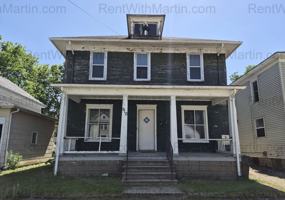 featured image of 910 Mulberry St