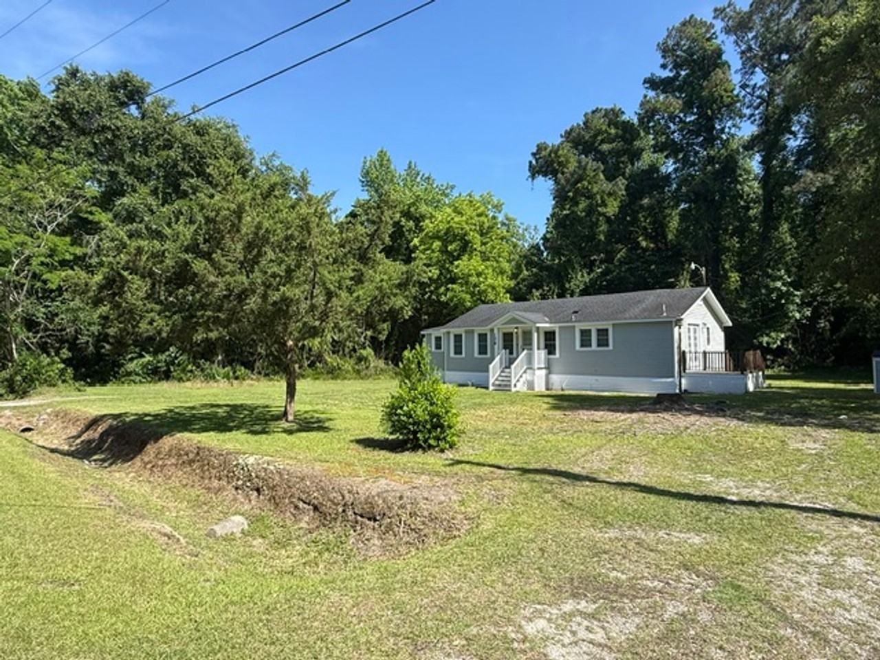 128 Peterson Hill Ave - Photo 2 of 27