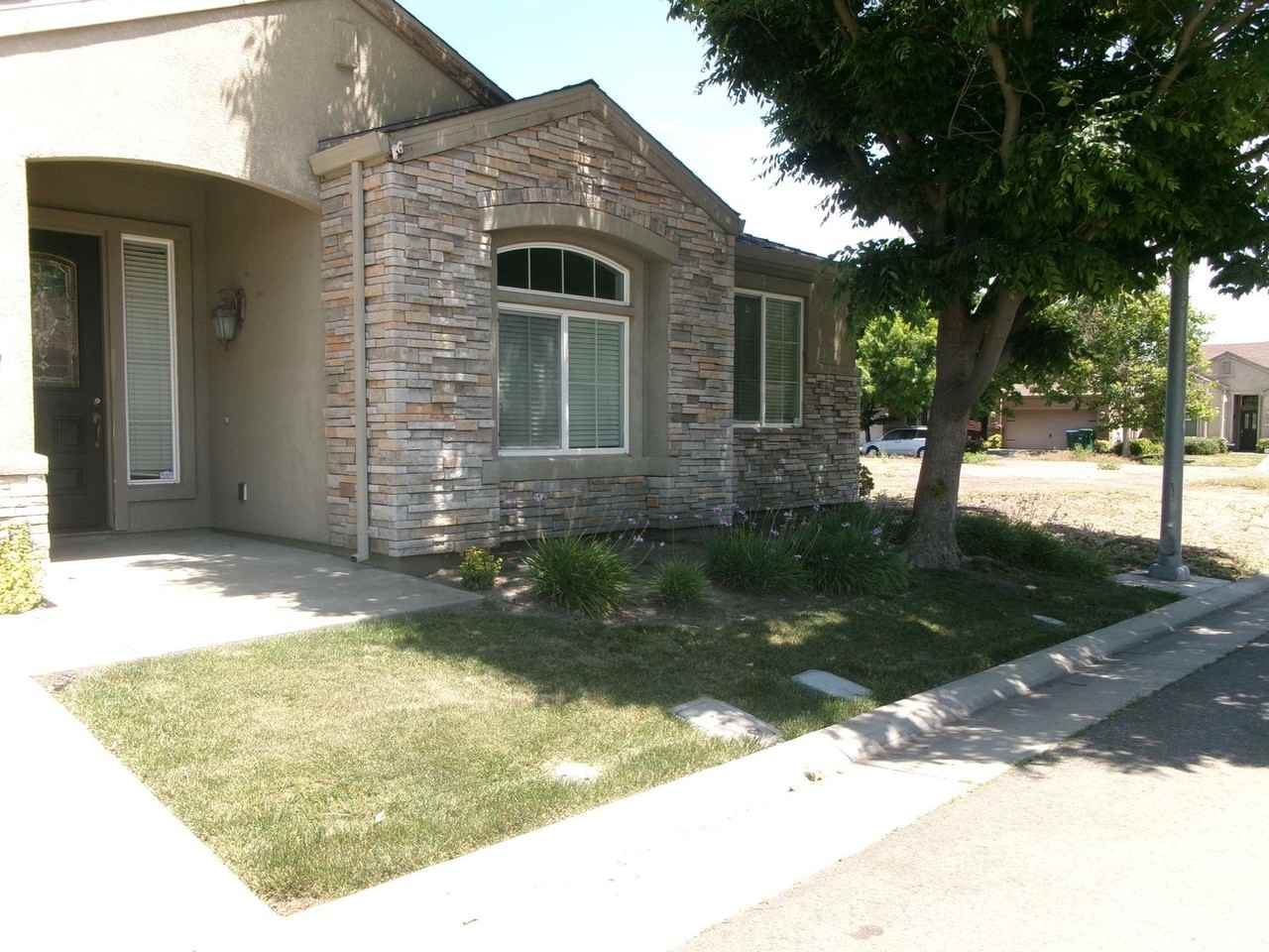 1508 Beck Cir - Photo 2 of 15