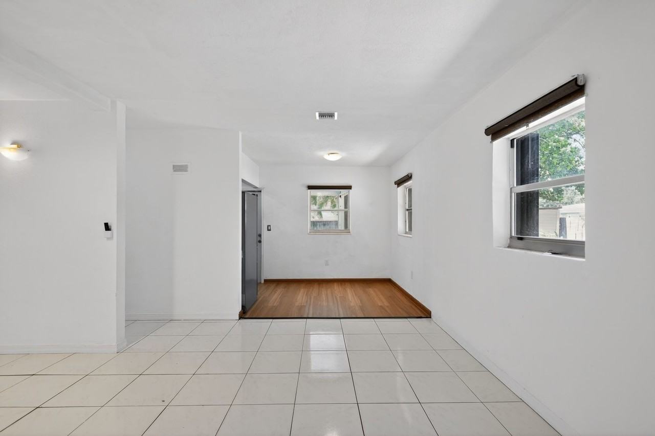 76 Ne 170th St - Photo 6 of 31