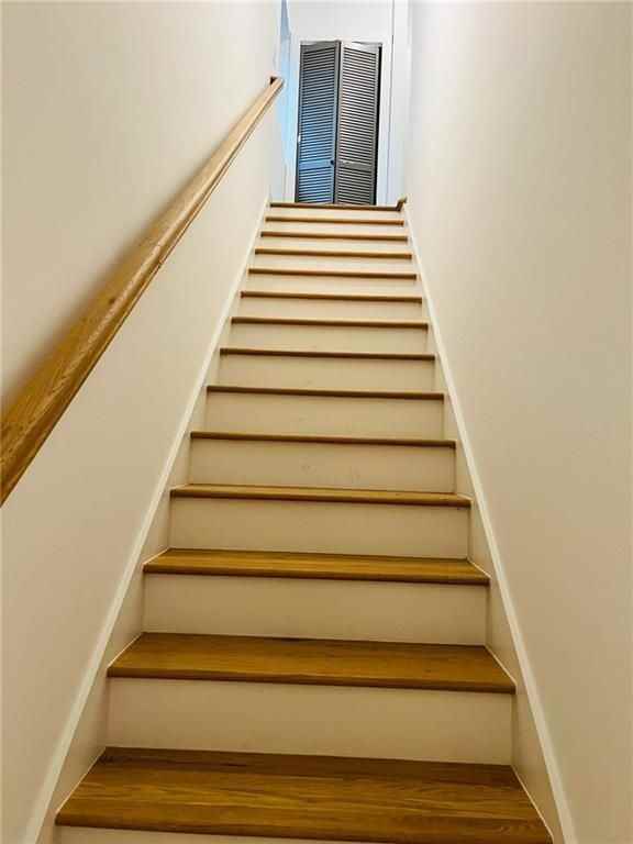 1445 Walker Pl Se - Photo 5 of 14