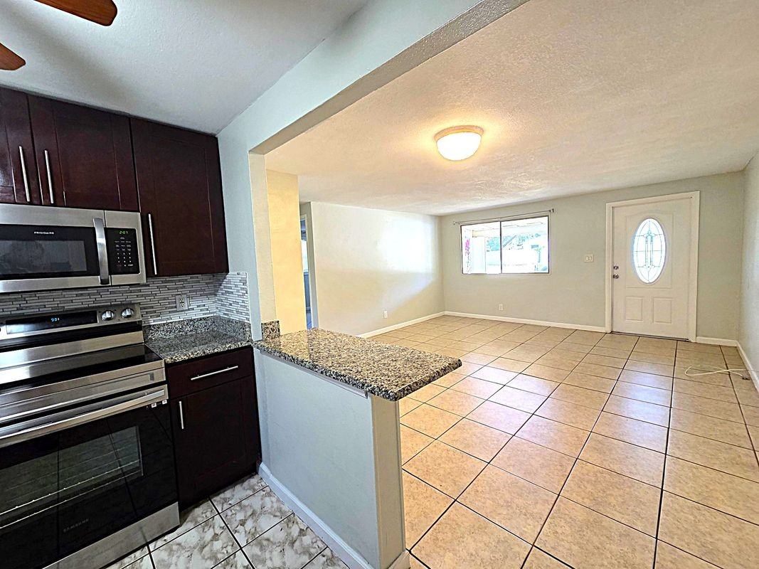 5641 94th Ter N - Photo 3 of 35