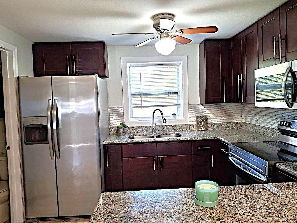 5641 94th Ter N - Photo 5 of 35