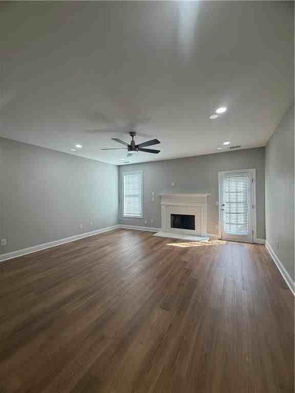 6035 Bayrose Cir - Photo 4 of 24