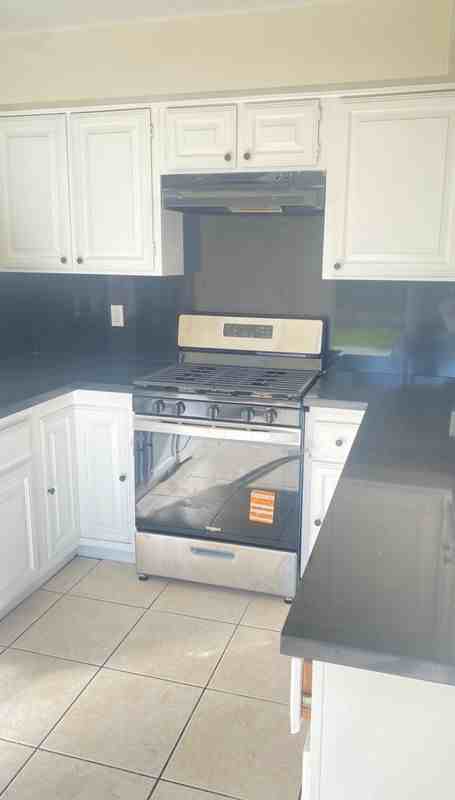 16379 Saddlebrook Ln - Photo 2 of 15